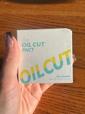 i'm meme Oil Cut Pact Pressed Powder - White/Teal/Yellow